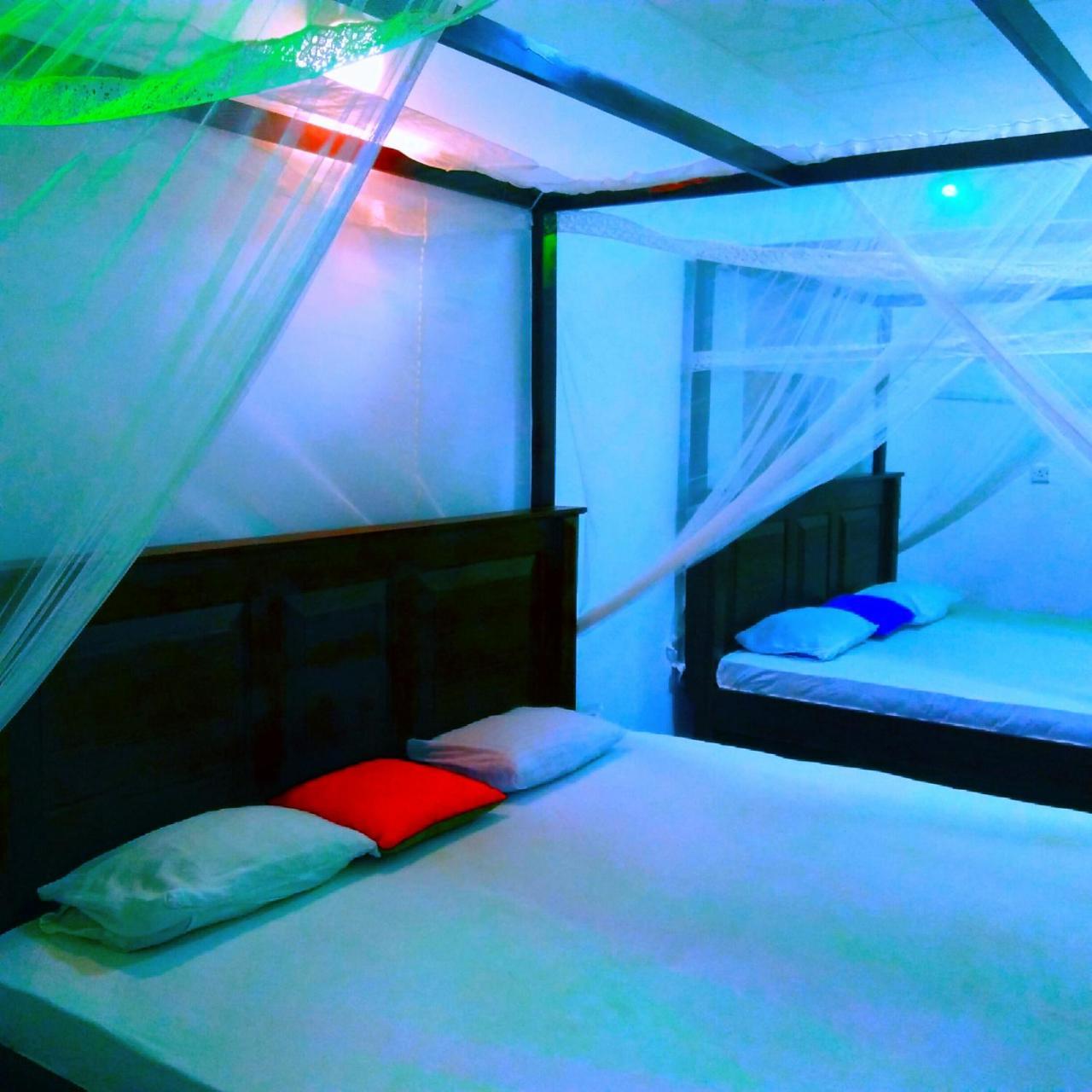 Tharurashmi Sea Pond Villa & Surf Hostel - Hiriketiya Dikwella Exteriér fotografie